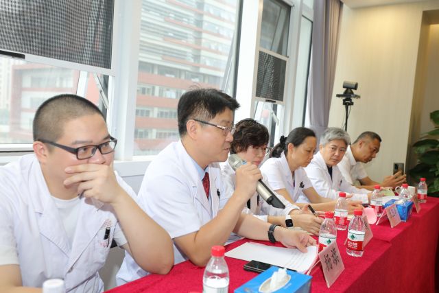 杨旗发言.JPG